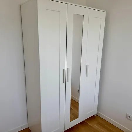 דירה Modern Wn With Balcony